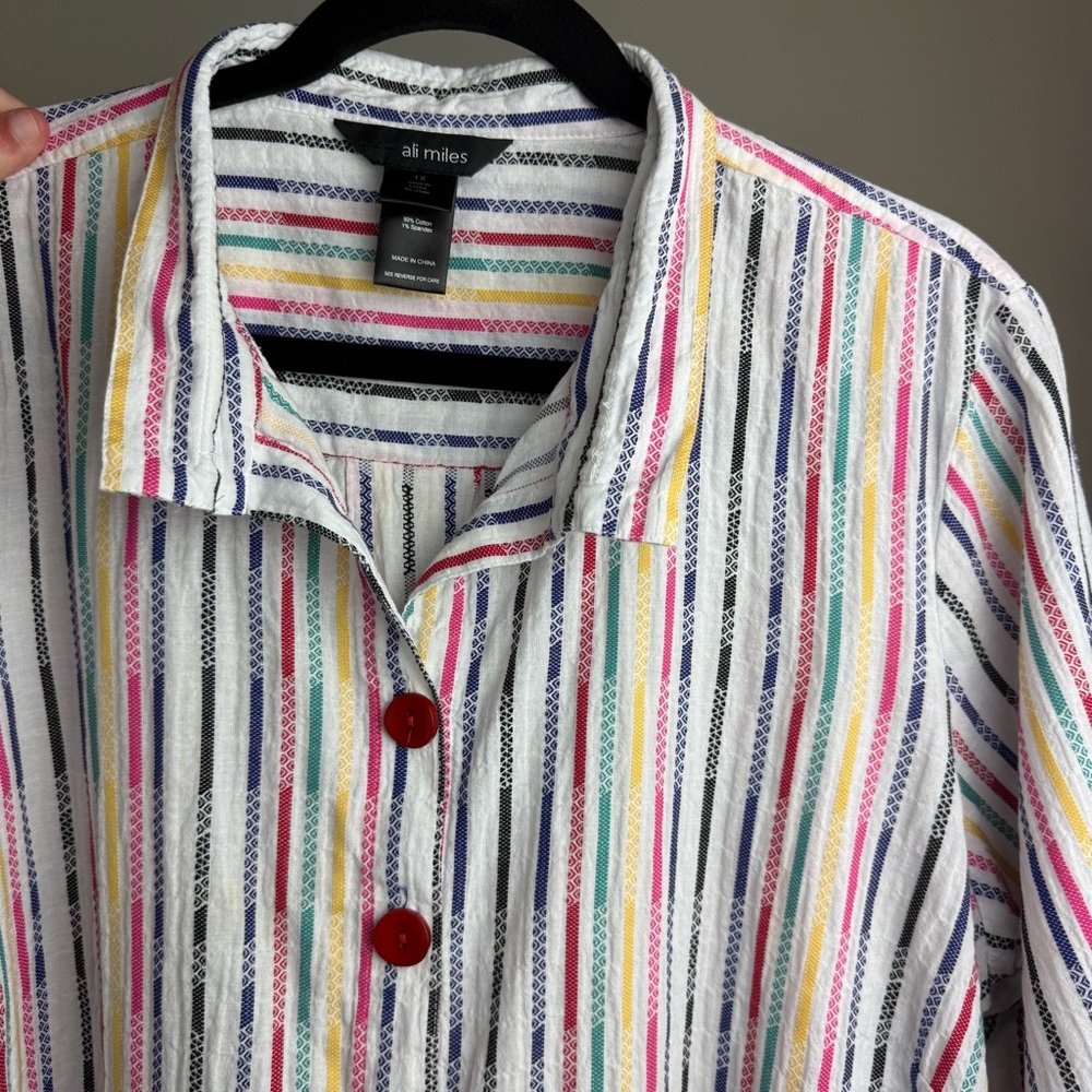 Ali Miles 1X Yarn-Dye Textured Multicolor Stripe Wire Collar Button Up Blouse - Picture 4 of 6